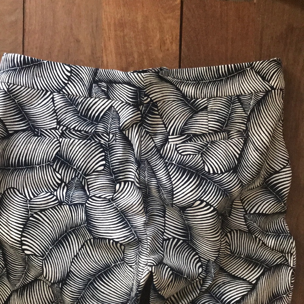 NEVER WORN Ann Taylor Signature Palm Slacks - Picture 5 of 5